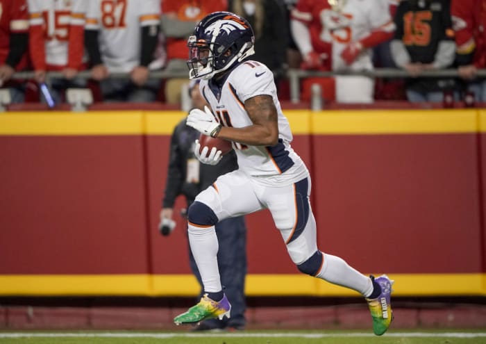 Diontae Spencer returns a kick for Denver